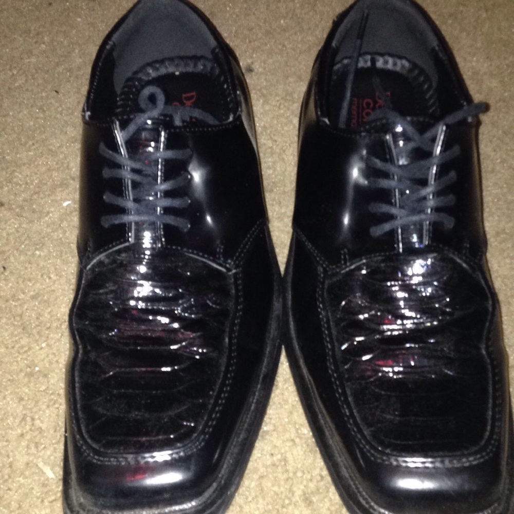 Dexter dress shoes